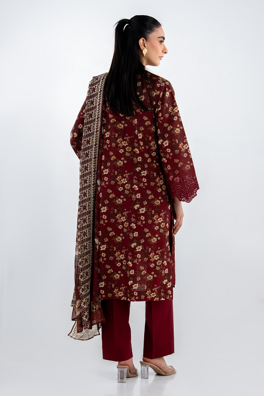 3Pc Lawn Printed Suit With Embroidered