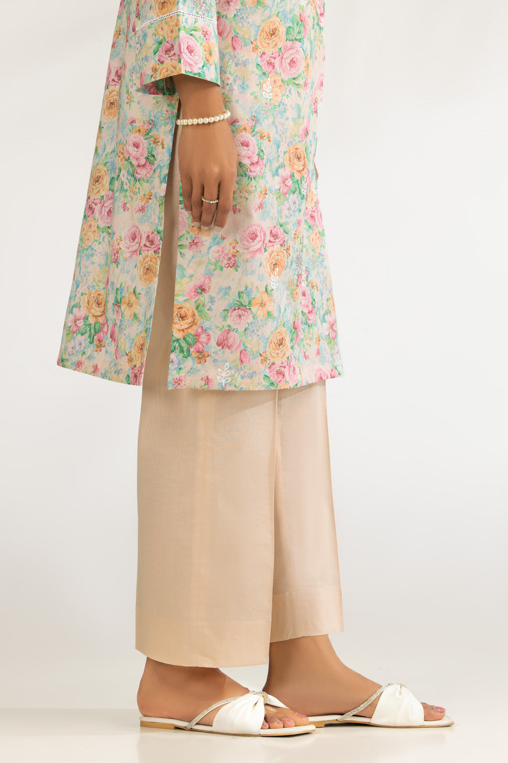 3Pc Lawn Printed Suit With Embroidered