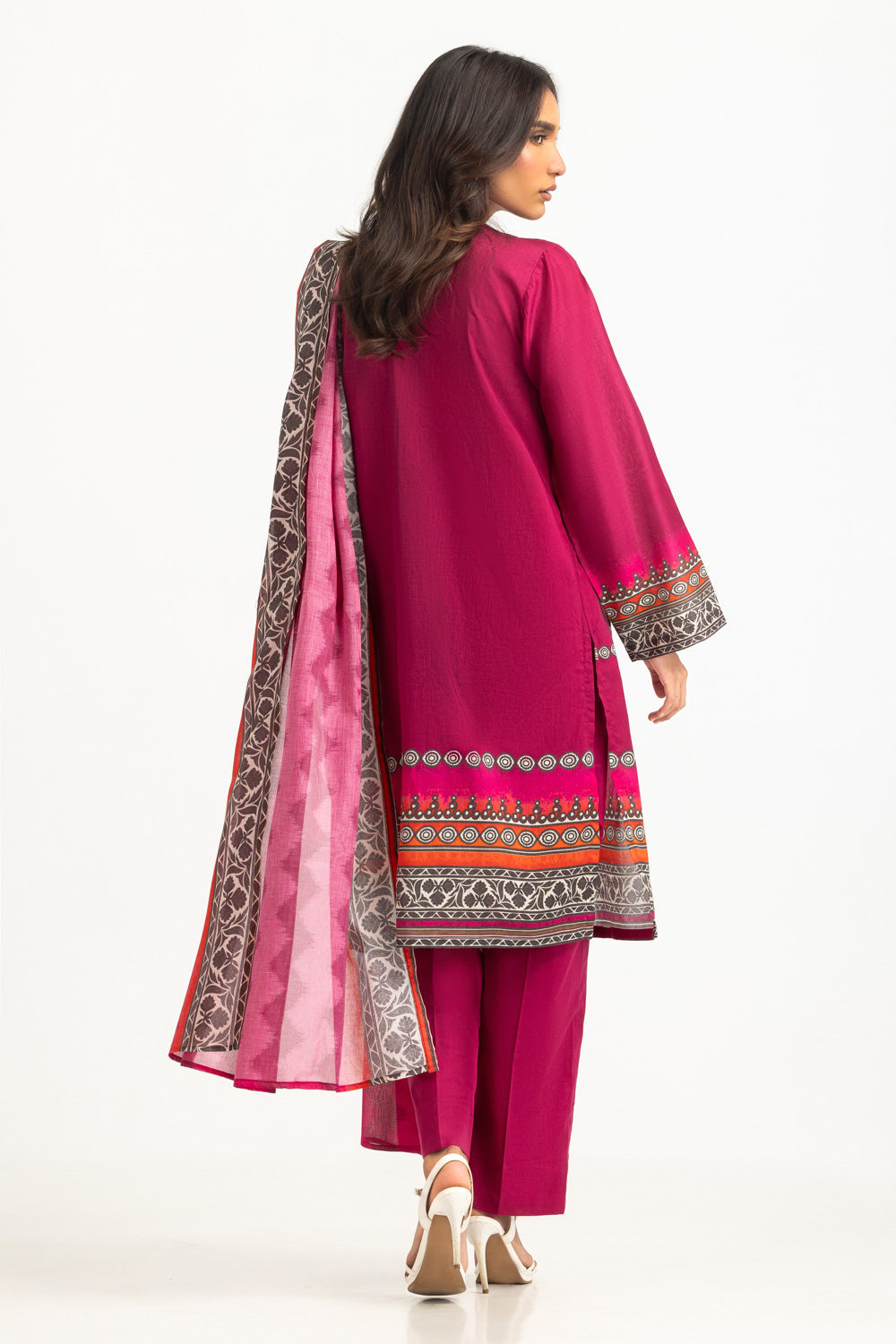 3Pc Lawn Printed Suit With Embroidered