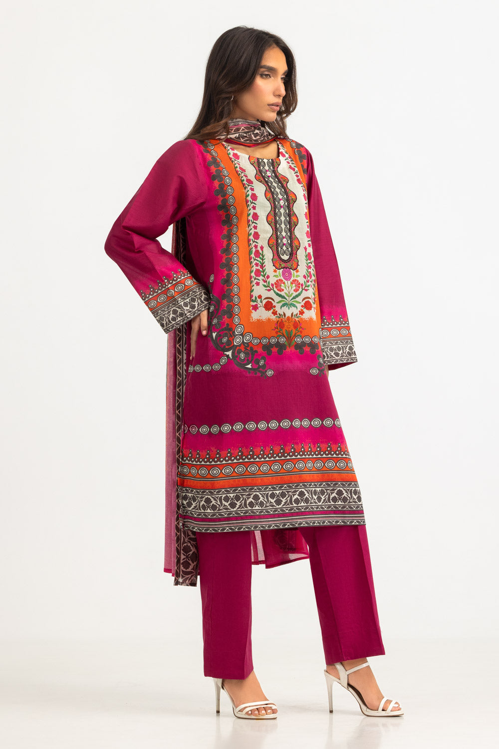 3Pc Lawn Printed Suit With Embroidered