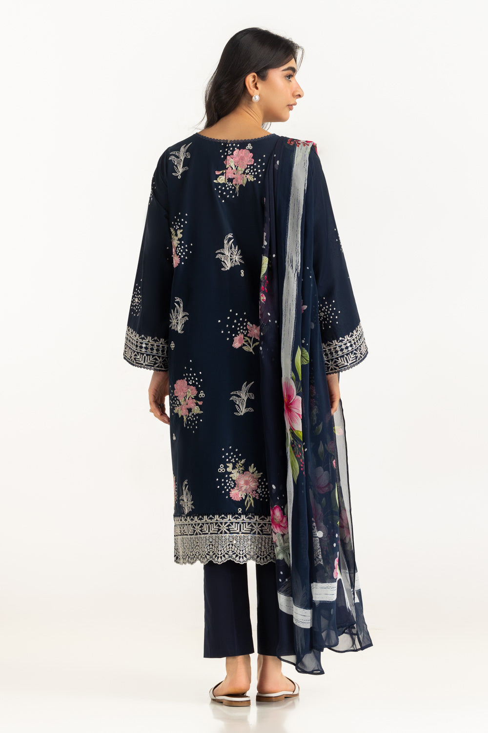 3Pc Lawn Printed Suit With Embroidered