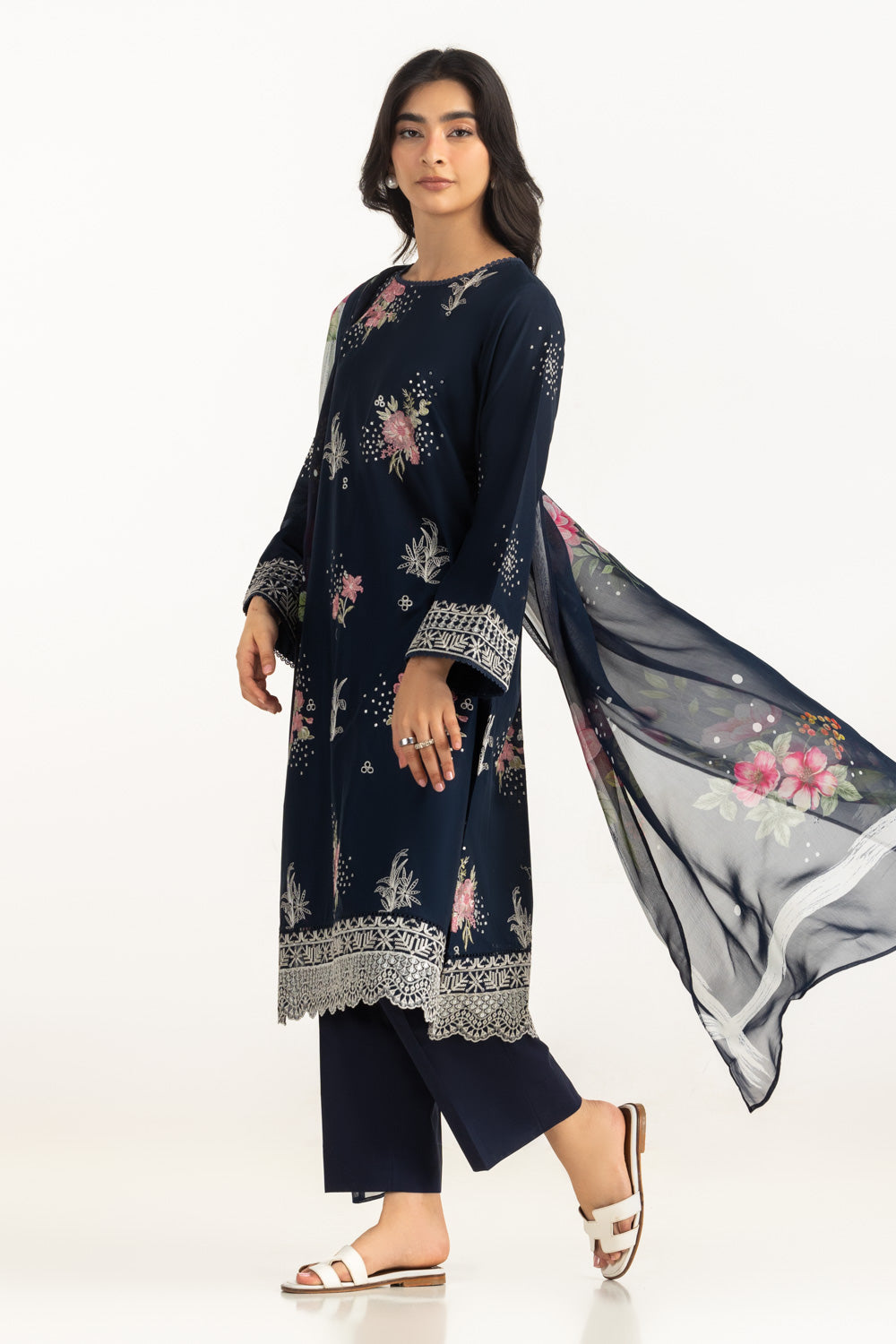 3Pc Lawn Printed Suit With Embroidered