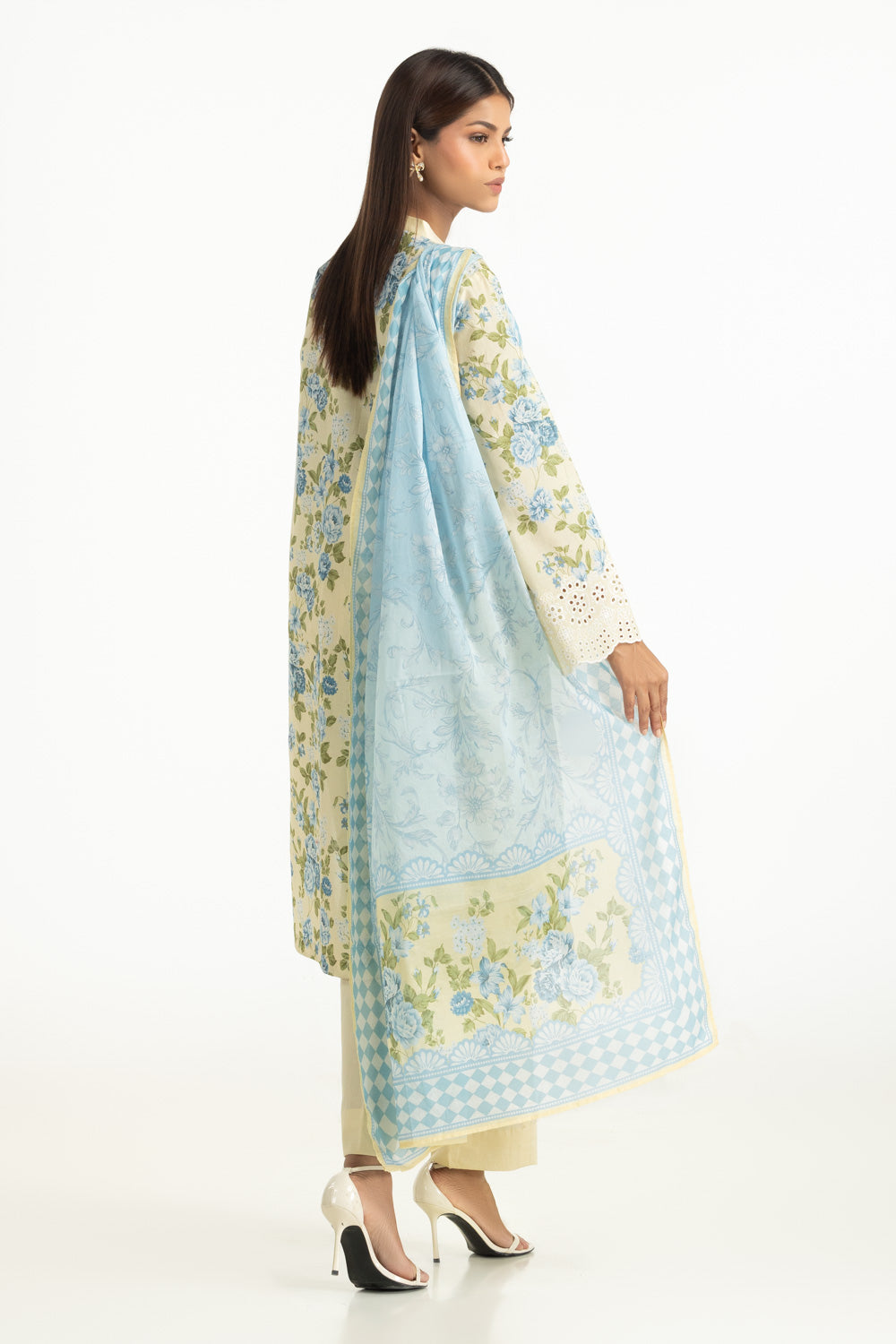 3Pc Lawn Printed Suit With Embroidered