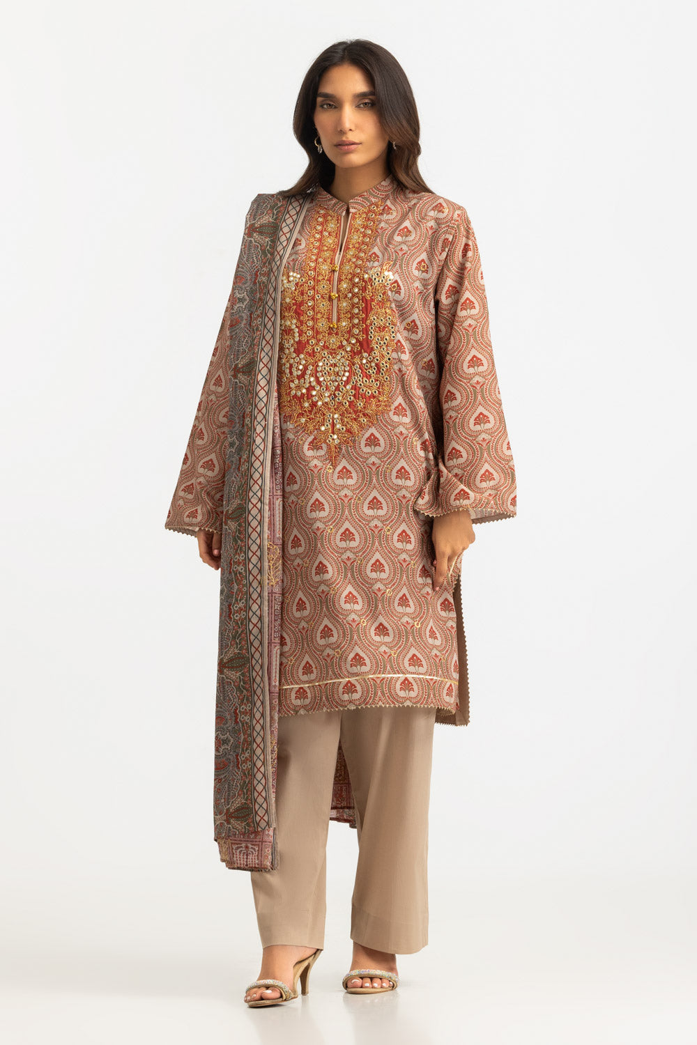 3Pc Lawn Printed Suit With Embroidered