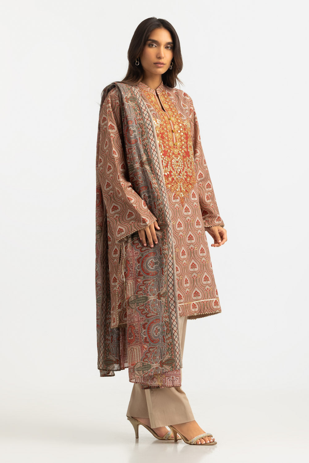 3Pc Lawn Printed Suit With Embroidered