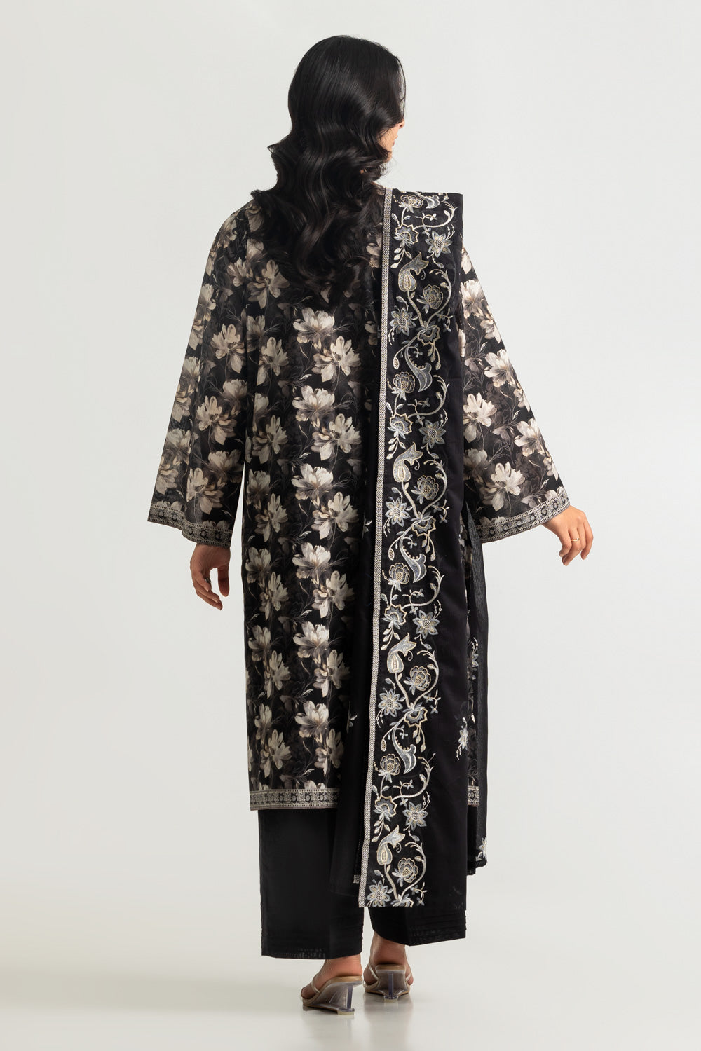 3PC Lawn Printed Suit With Embroidered
