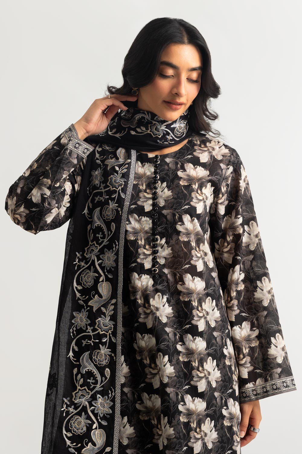 3PC Lawn Printed Suit With Embroidered