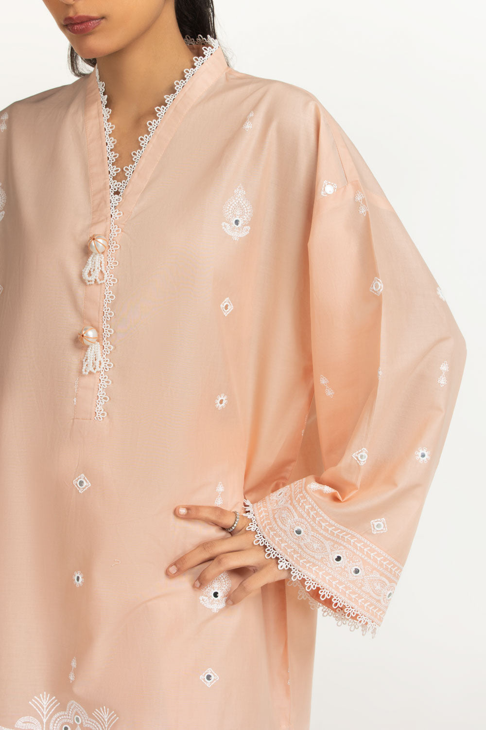 https://cdn.shopify.com/s/files/1/0706/3253/8159/files/3PCLawnSequinsEmbroideredSuitIUSTKSD-2140_sleeve.jpg?v=1769060226