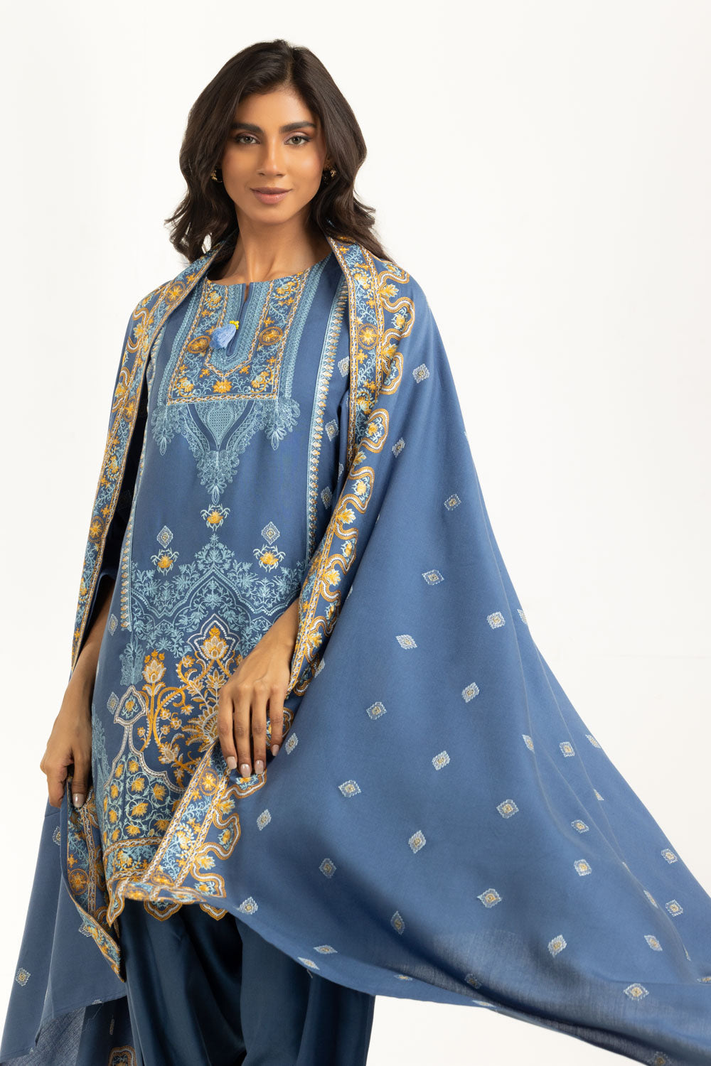 3Pc Pashmina Embroidered Suit
