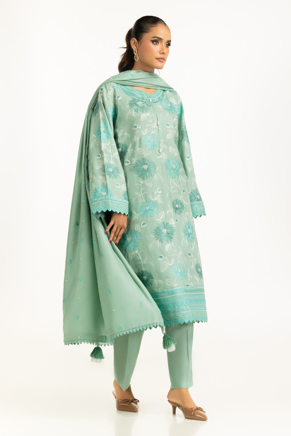 3Pc Pashmina Embroidered Suit