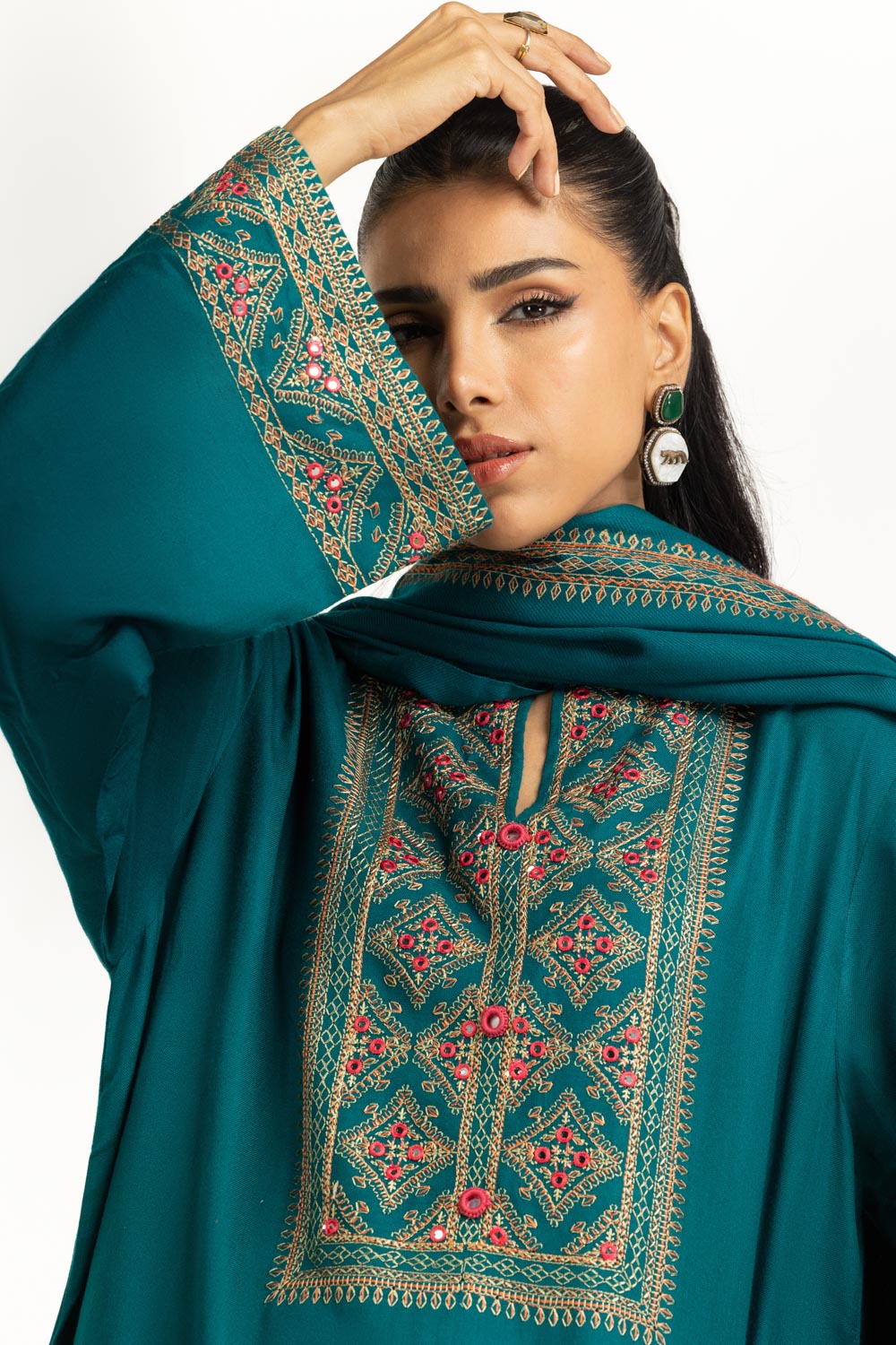 3Pc Pashmina Embroidered Suit