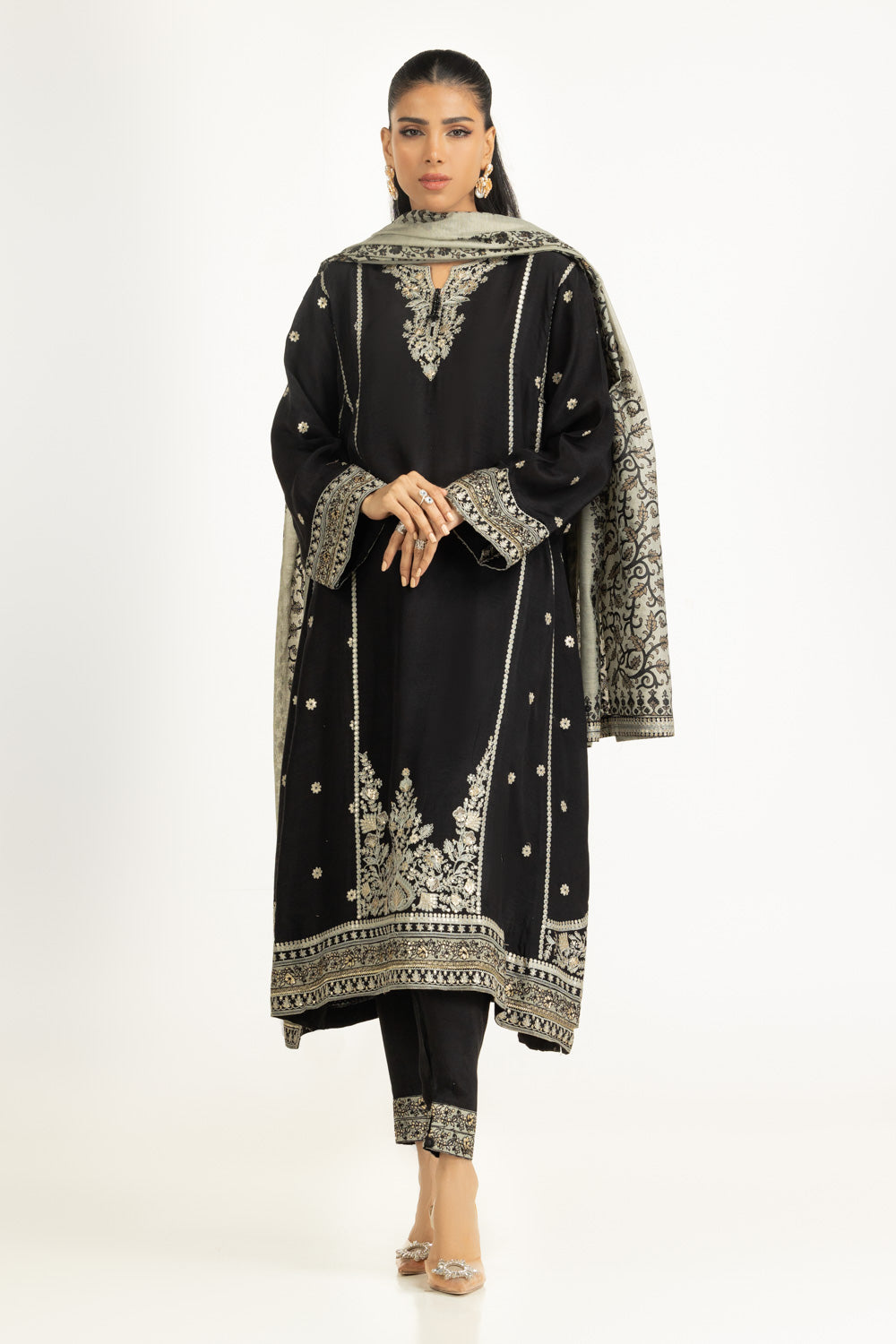 https://cdn.shopify.com/s/files/1/0706/3253/8159/files/3PCRawsilkEmbroideredSuitIPSTD-45039_front-2.jpg?v=1768290948