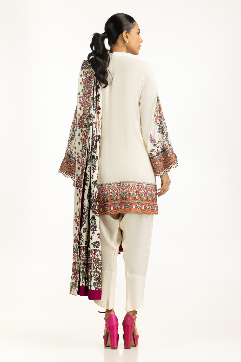 3Pc Rawsilk Embroidered Suit