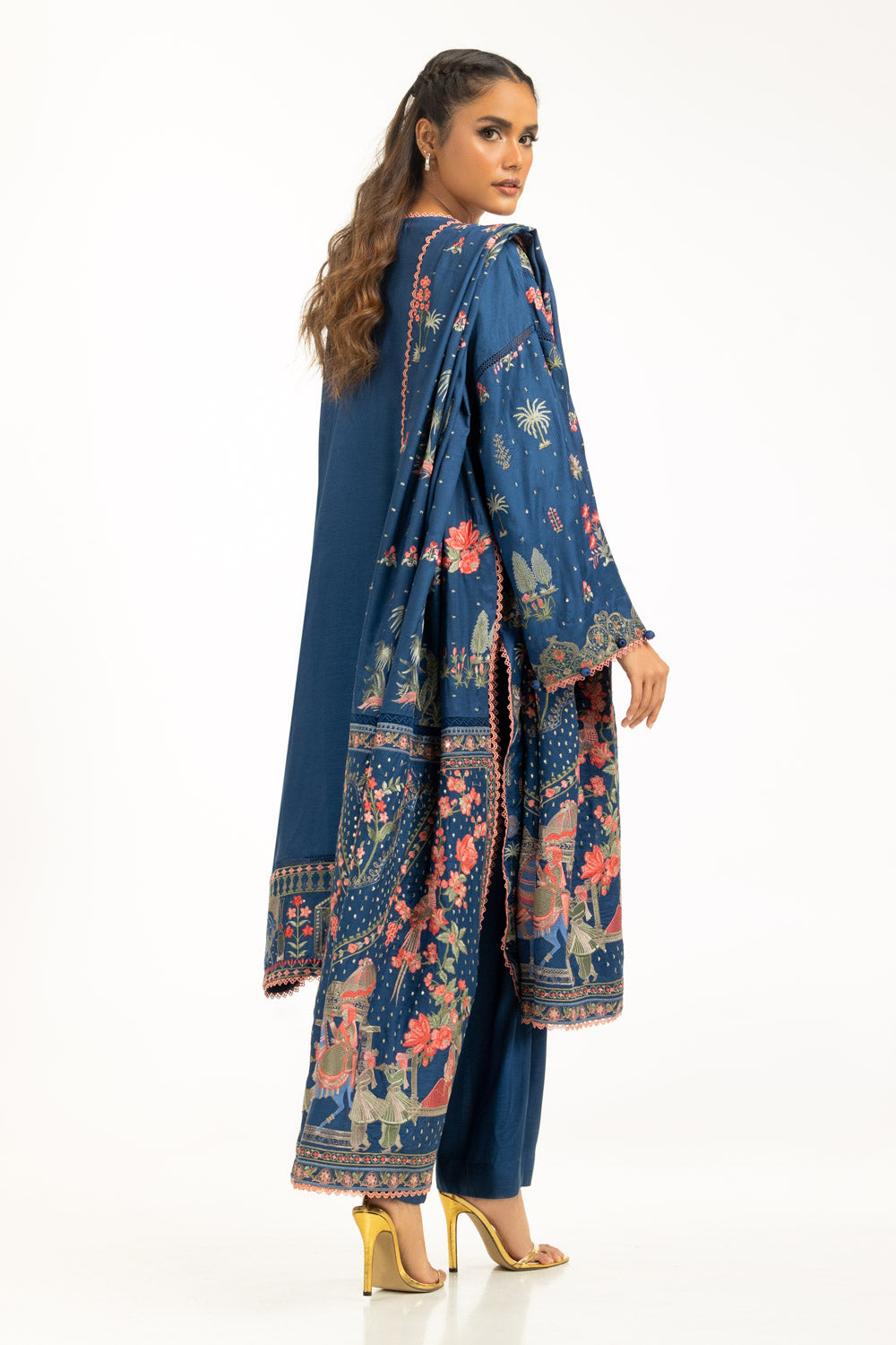 3Pc Rawsilk Embroidered Suit