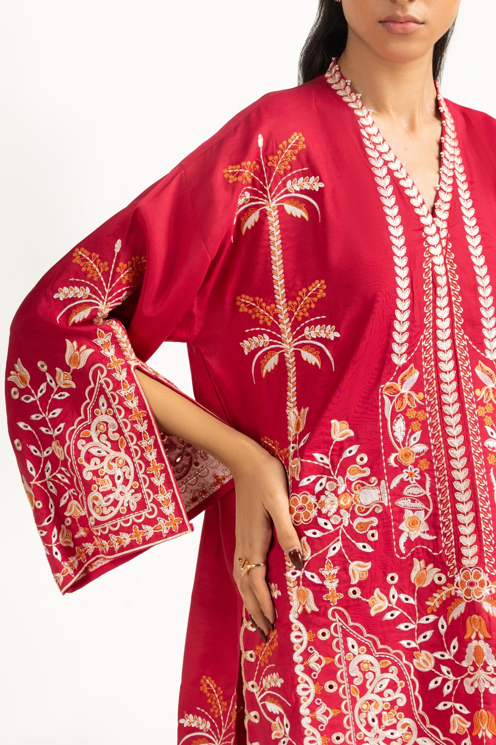 3Pc Viscose Rawsilk Embroidered Suit