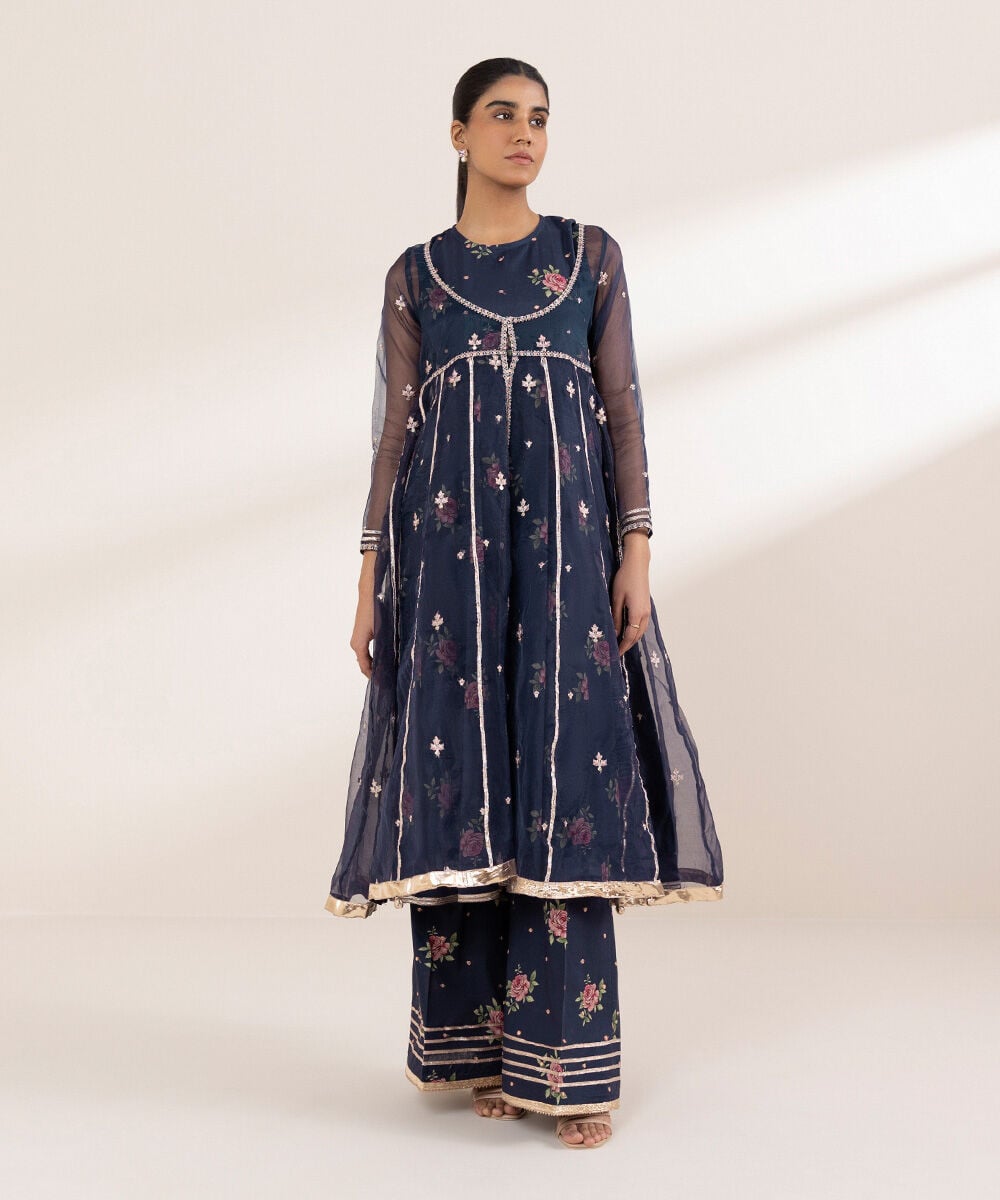 Shop SAPPHIRE Ready to Wear Up to 50% off