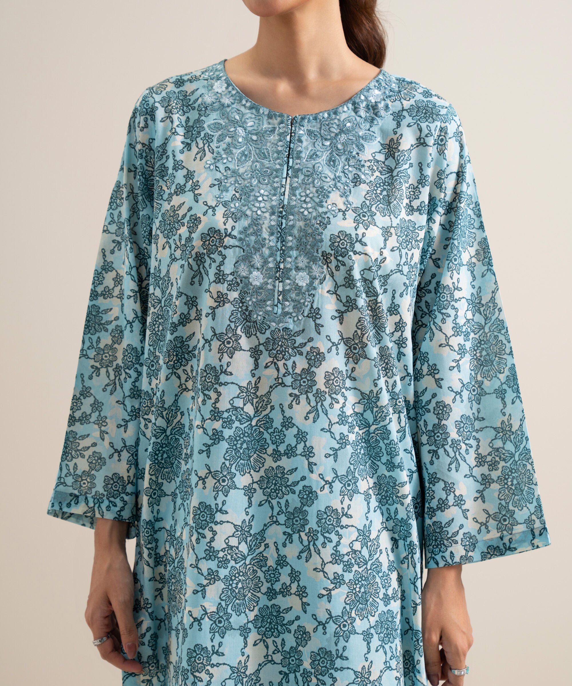 3 Piece - Embroidered Lawn Suit