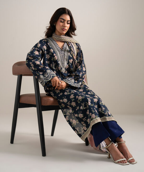 3 Piece - Embroidered Lawn Suit