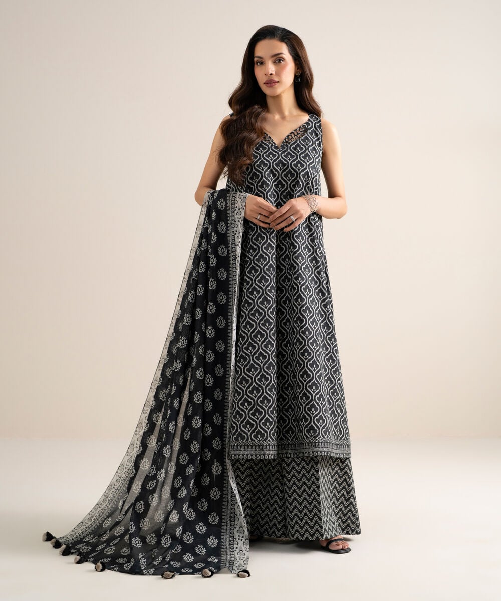 3 Piece - Printed Lawn Suit 3PDYS26V7117