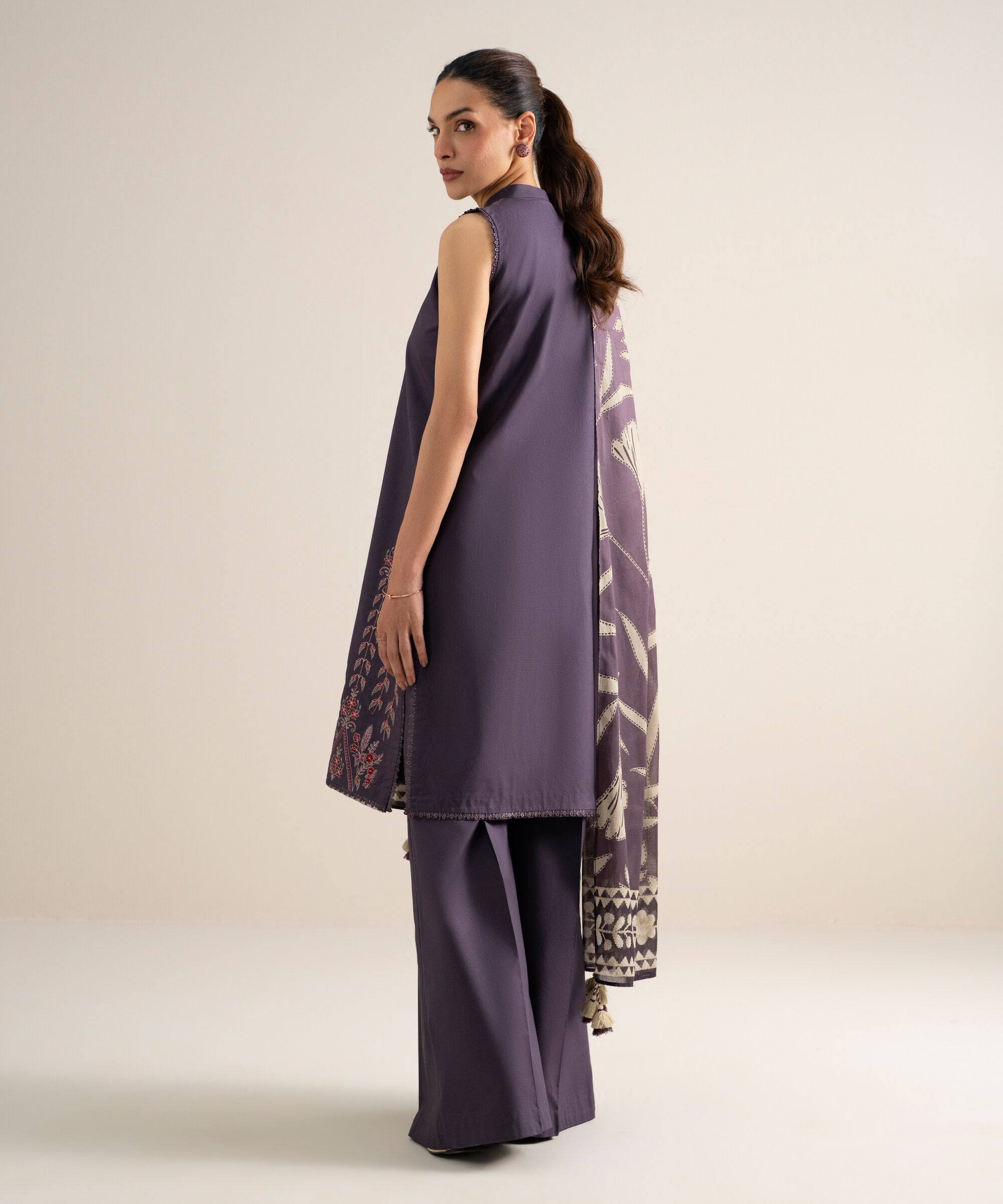3 Piece - Embroidered Lawn Suit 3PEADD26V116