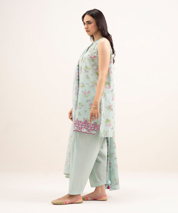 3 Piece - Embroidered Lawn Suit