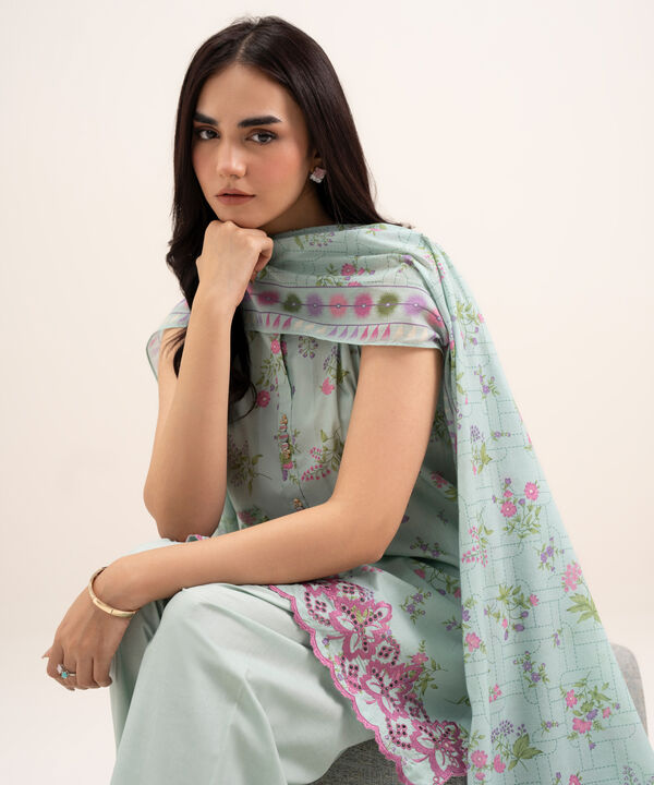 3 Piece - Embroidered Lawn Suit