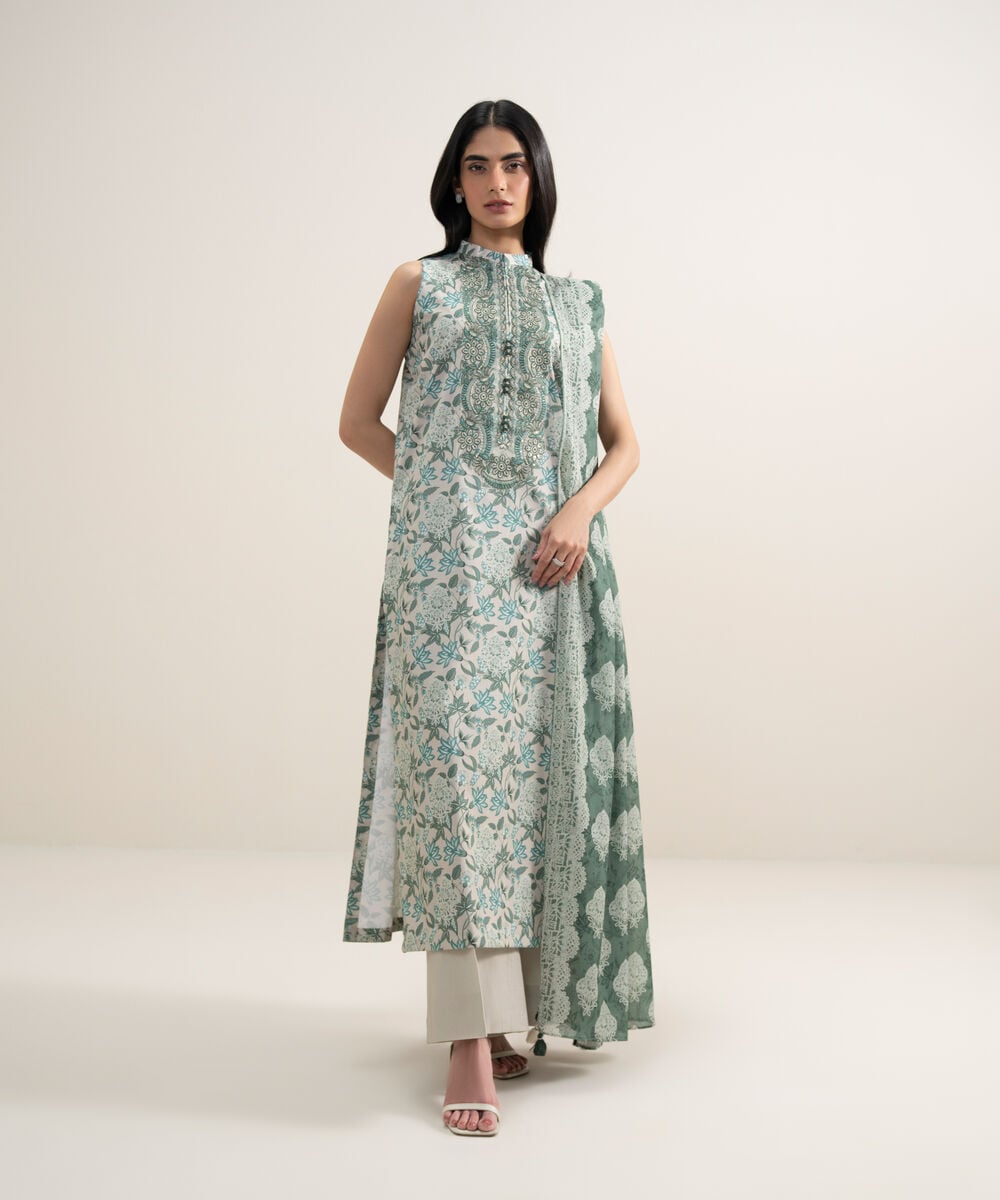 3 Piece - Embroidered Lawn Suit