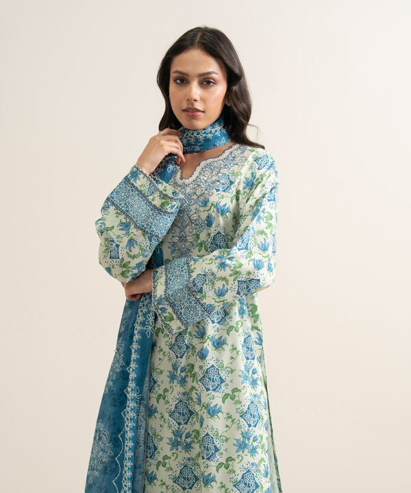 3 Piece - Embroidered Lawn Suit