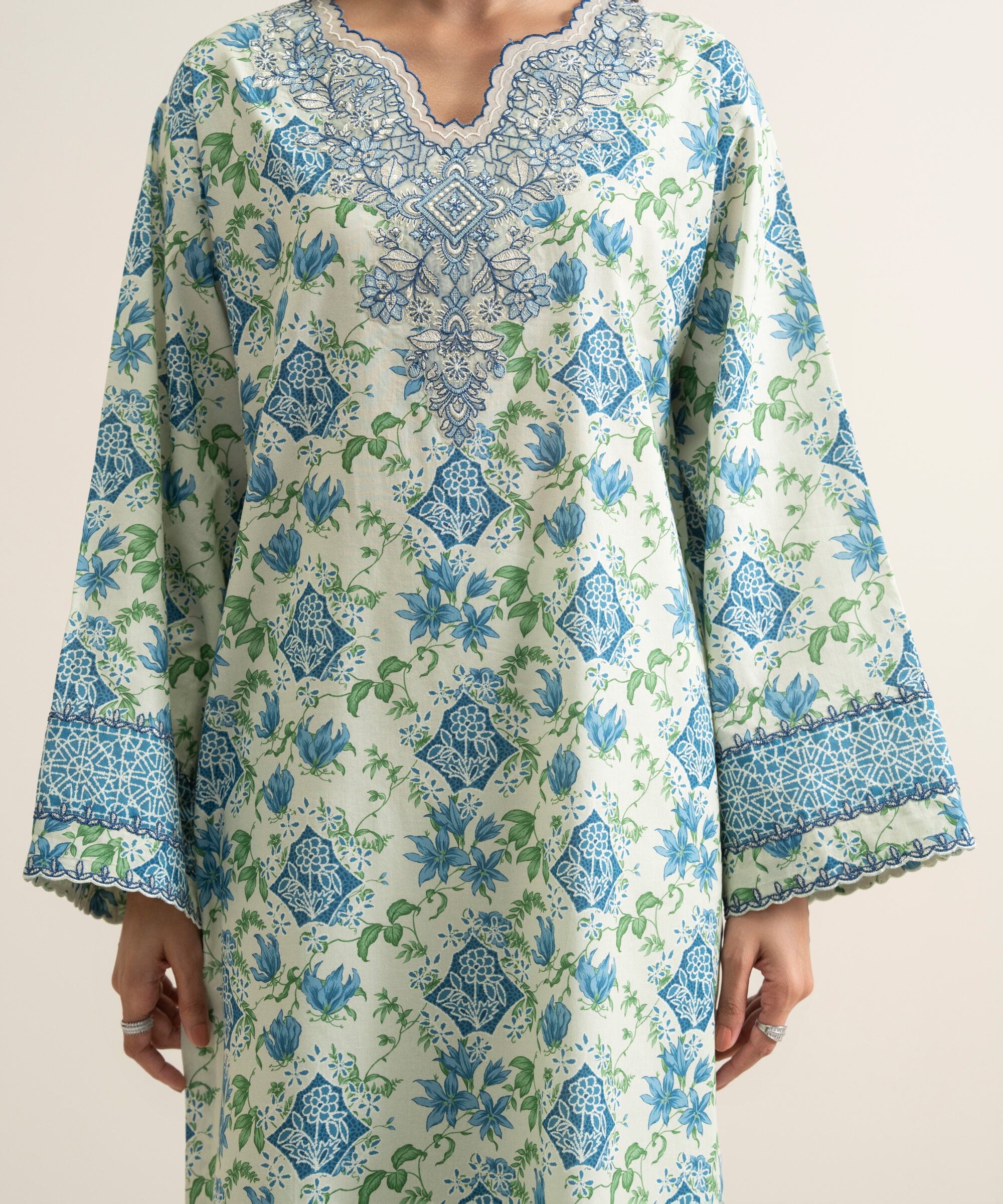 3 Piece - Embroidered Lawn Suit