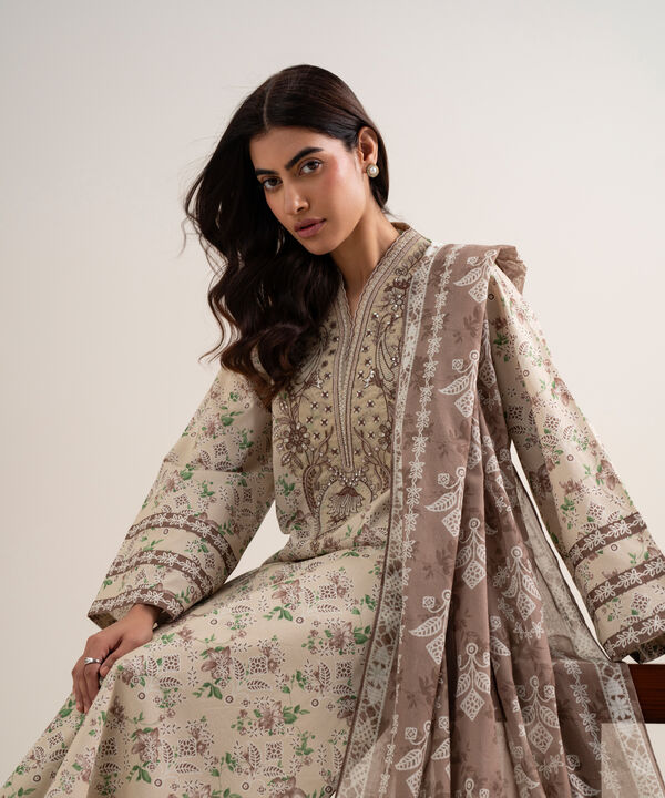 3 Piece - Embroidered Lawn Suit