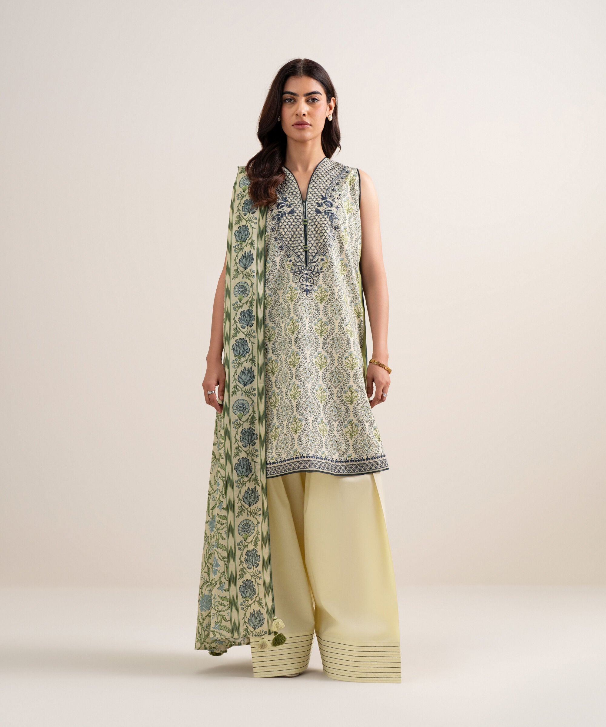 3 Piece - Embroidered Lawn Suit