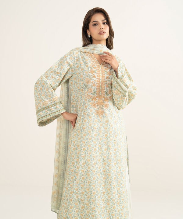 3 Piece - Embroidered Lawn Suit