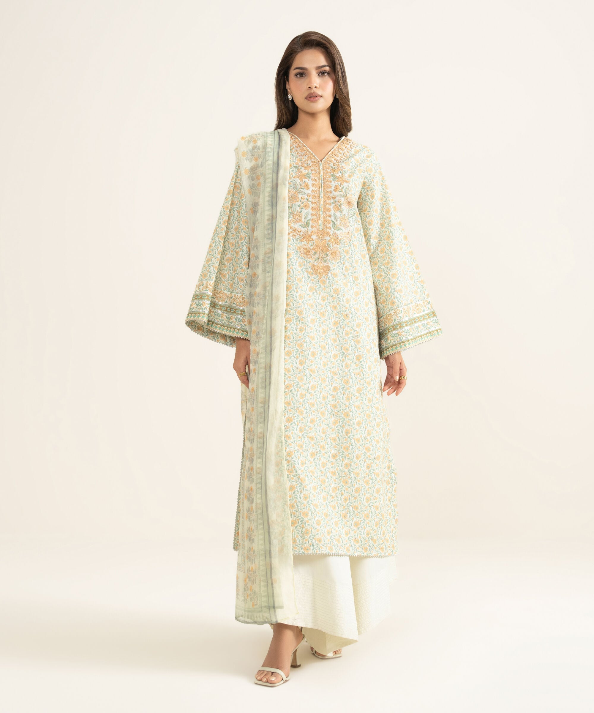 3 Piece - Embroidered Lawn Suit