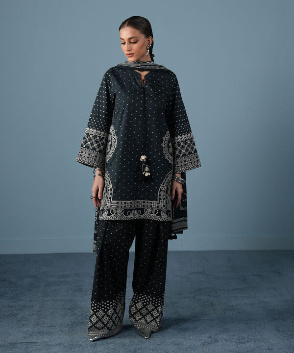 3 Piece - Embroidered Lawn Suit