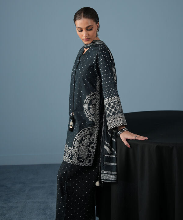 3 Piece - Embroidered Lawn Suit