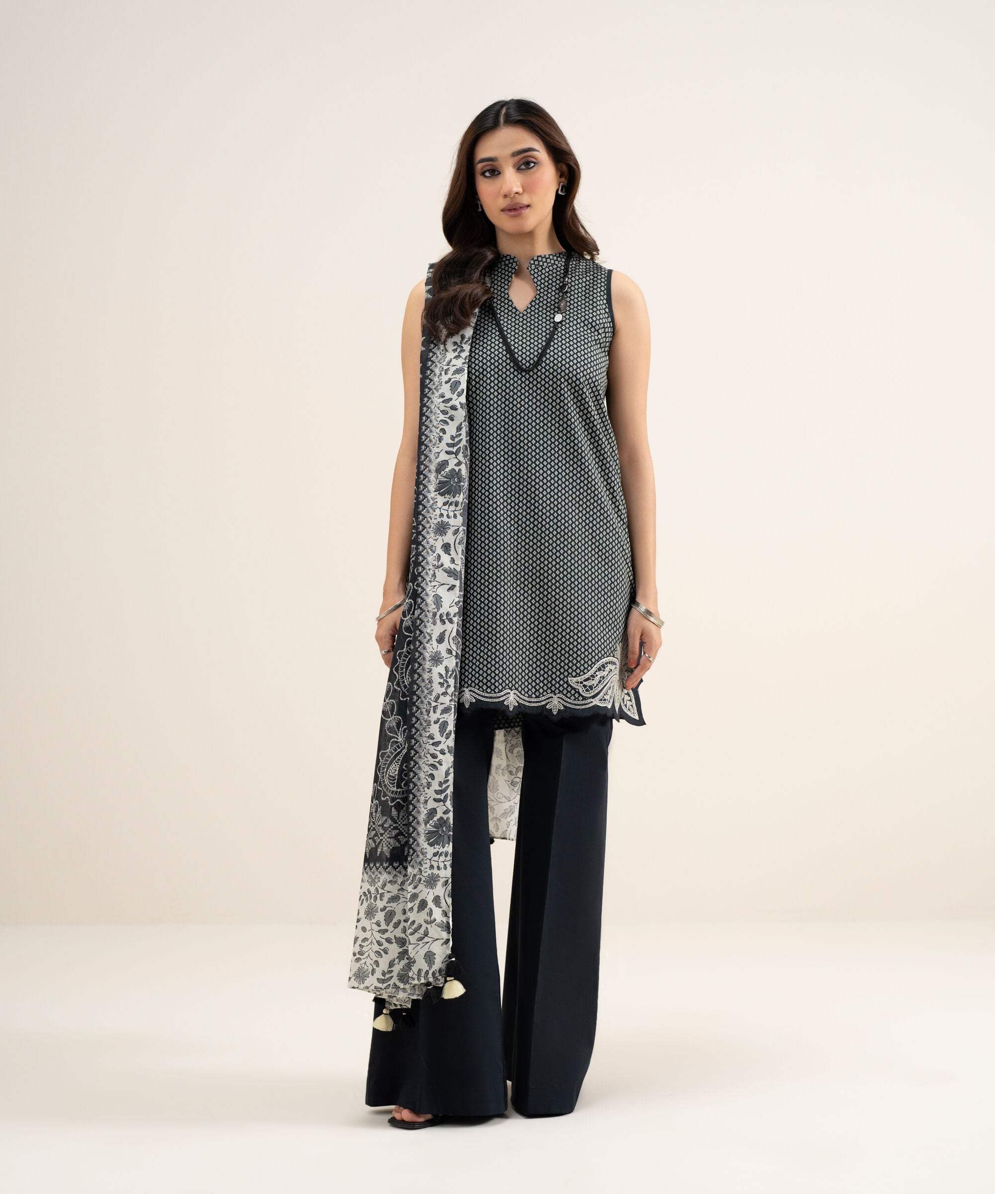 3 Piece - Embroidered Lawn Suit