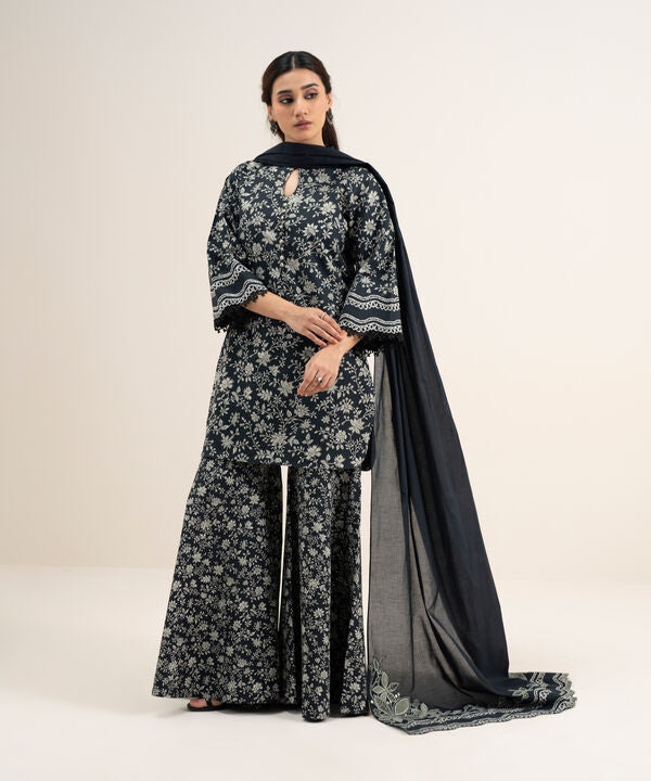 3 Piece - Embroidered Lawn Suit