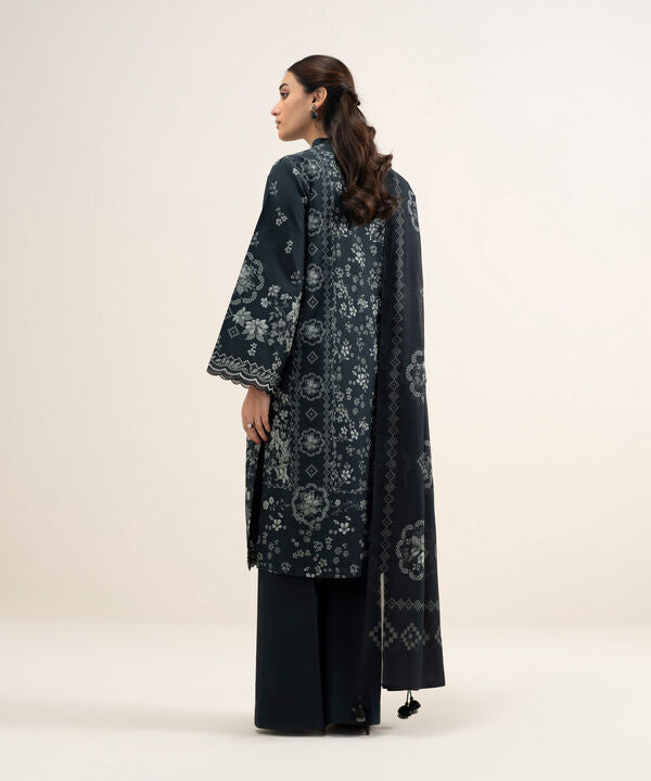 3 Piece - Embroidered Lawn Suit