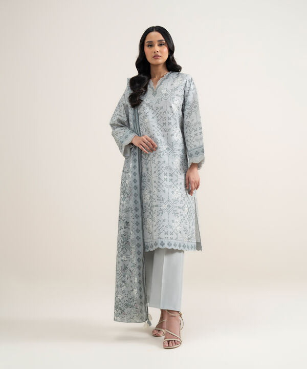 3 Piece - Embroidered Lawn Suit