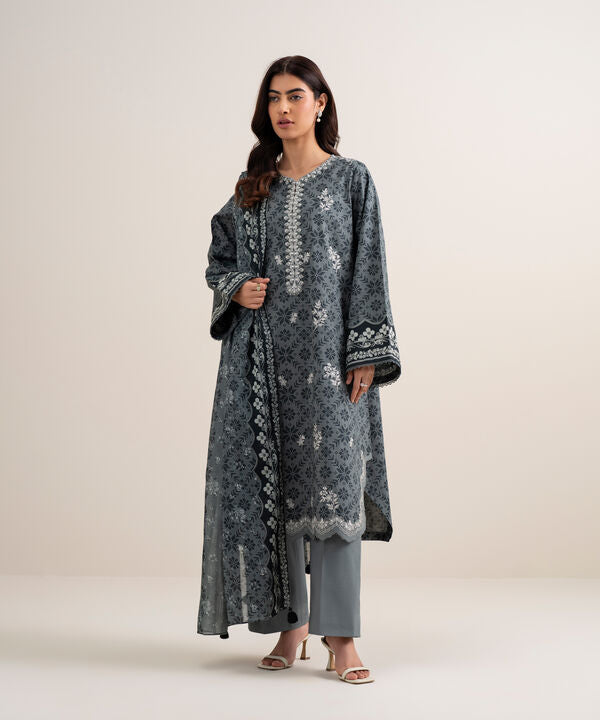 3 Piece - Embroidered Lawn Suit