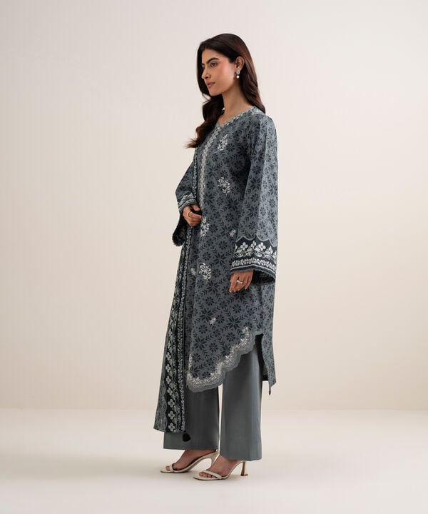 3 Piece - Embroidered Lawn Suit