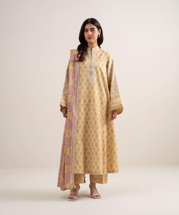 3 Piece - Embroidered Lawn Suit