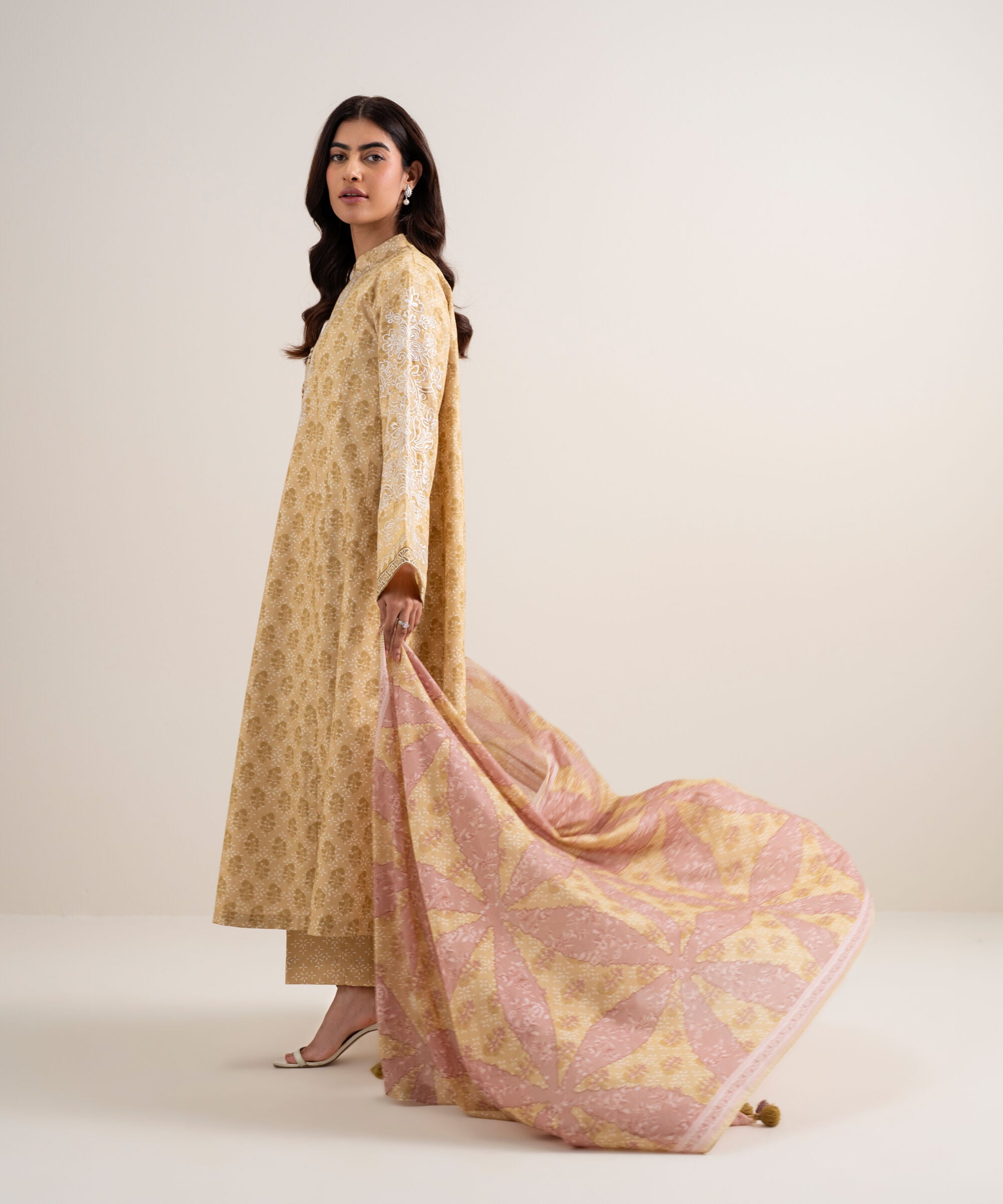 3 Piece - Embroidered Lawn Suit