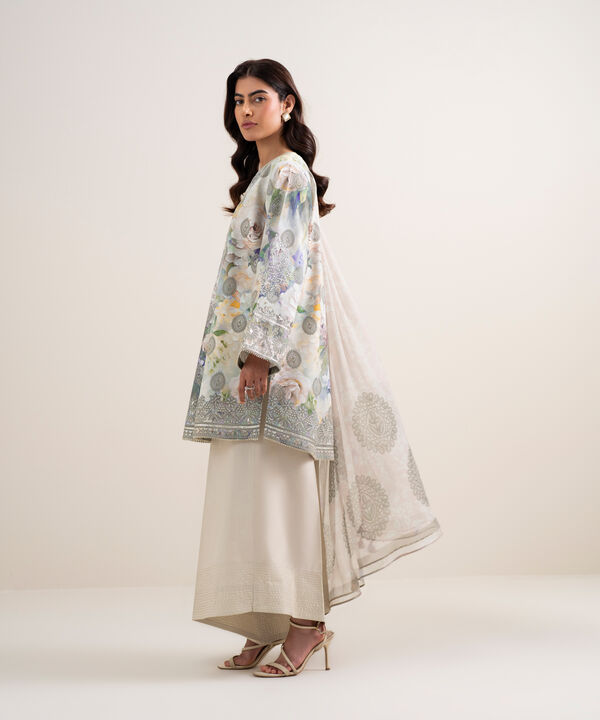 3 Piece - Embroidered Lawn Suit