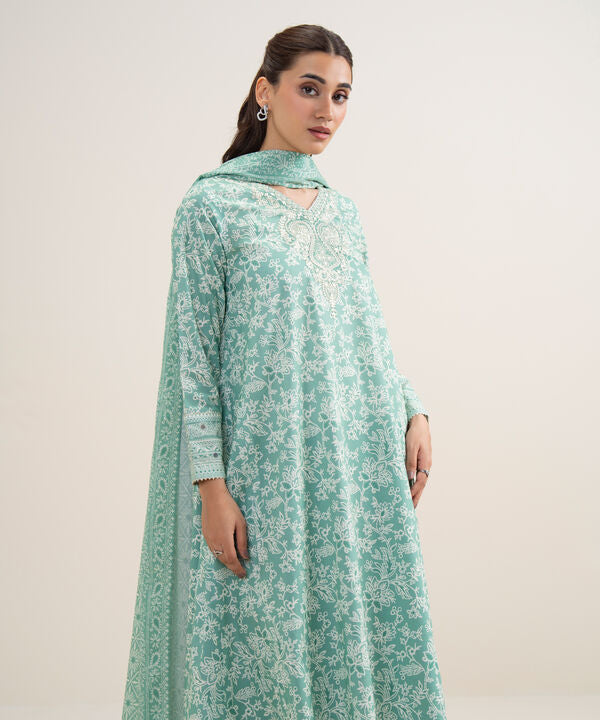 3 Piece - Embroidered Lawn Suit