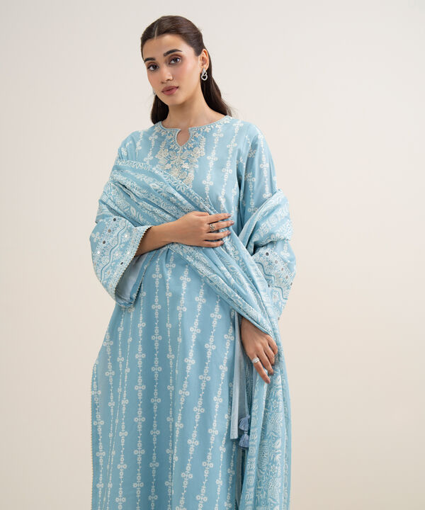 3 Piece - Embroidered Lawn Suit
