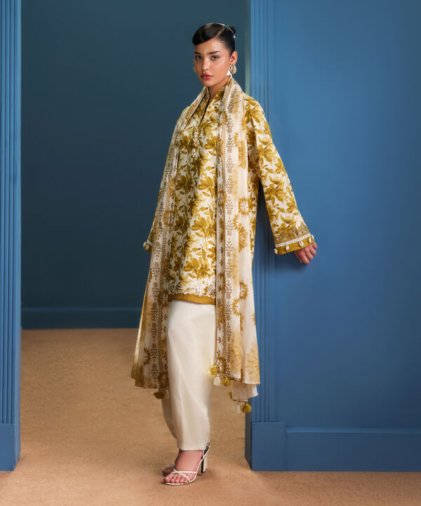 3 Piece - Embroidered Lawn Suit