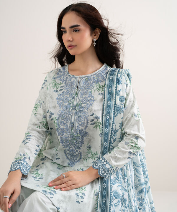 3 Piece - Embroidered Lawn Suit