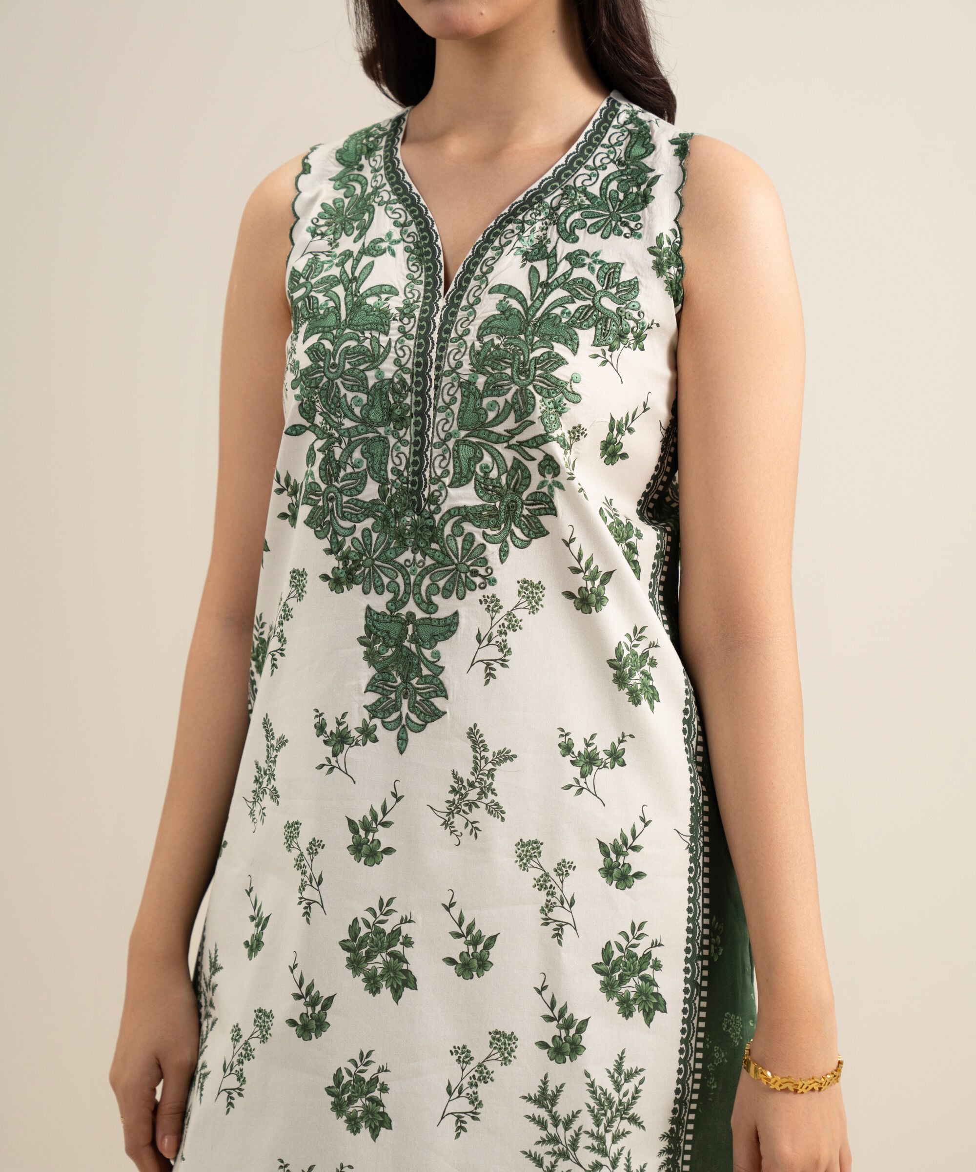 3 Piece - Embroidered Lawn Suit