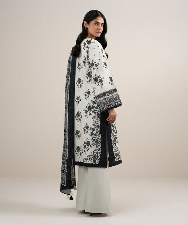 3 Piece - Embroidered Lawn Suit